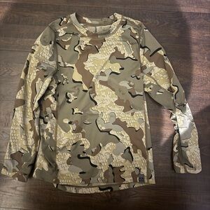 KUIU Valo Camouflage Peloton Shirt and Kuiu attack pants - Valo Camo